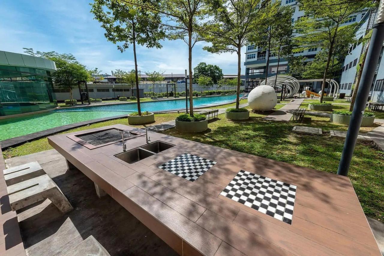 Puchong Skypod Residence @ Hostay Экстерьер фото