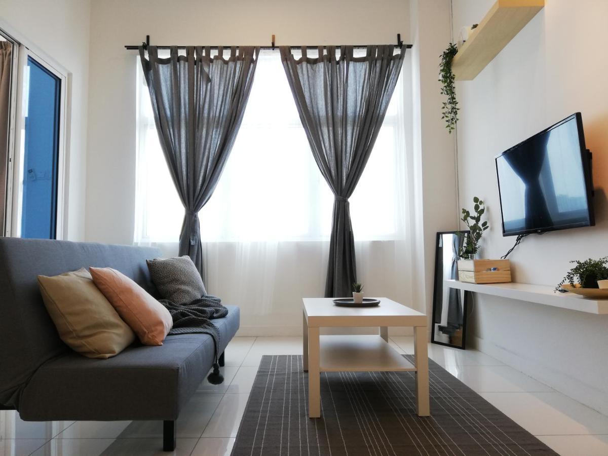 Puchong Skypod Residence @ Hostay Экстерьер фото